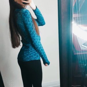 Athleta long sleeve top